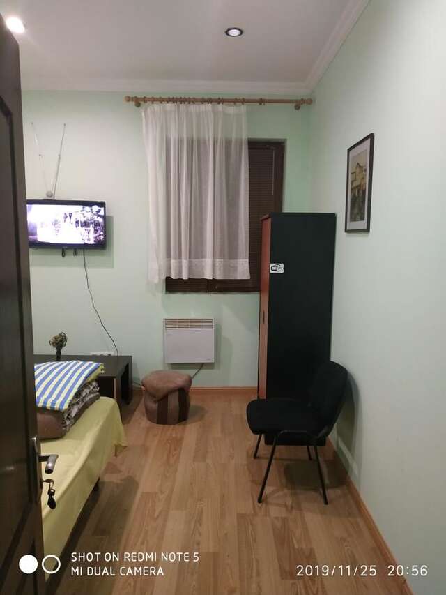 Отель Armenia Guest House in Komitas Ереван-14