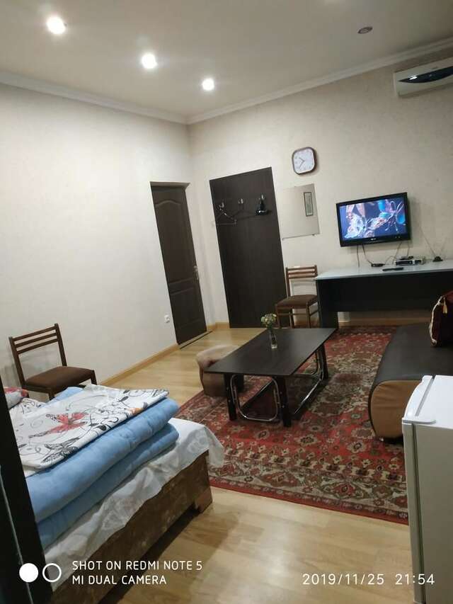 Отель Armenia Guest House in Komitas Ереван-7